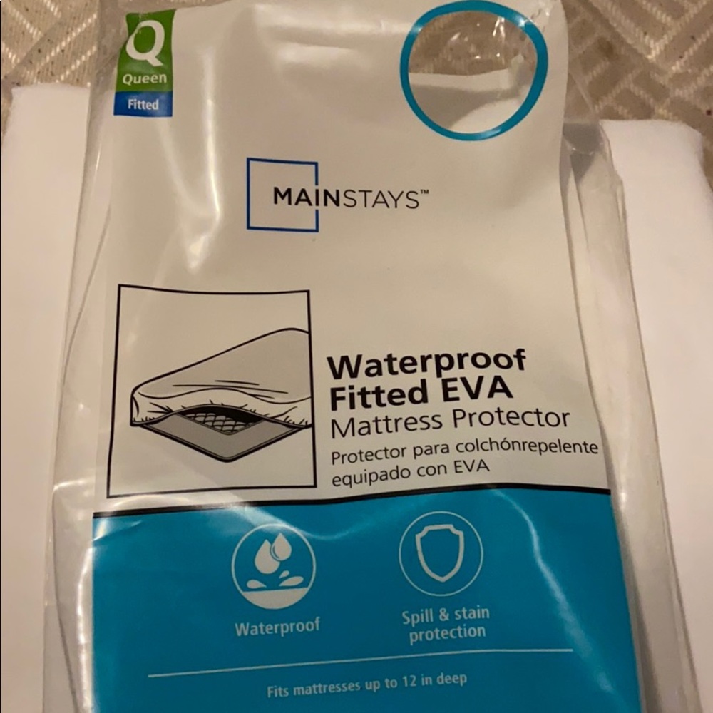 Water proof fitted Queen mattress protector